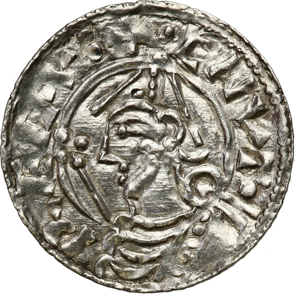 Anglia. Cnut (1016-1035). Denar typu Pointed Helmet